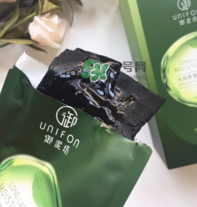 御泥坊水潤(rùn)茶萃微囊黑面膜怎么用？
