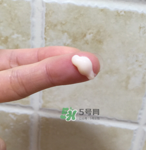 蘭芝致寵凝時(shí)菁煥精華眼霜多少錢？蘭芝致寵凝時(shí)菁煥精華眼霜價(jià)格