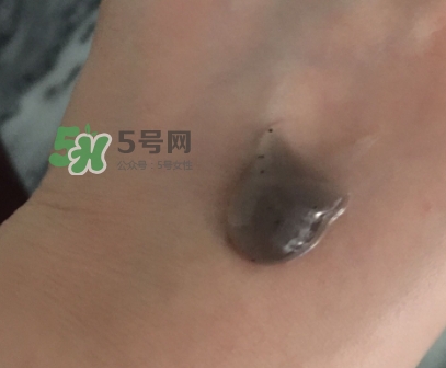 韓后茶蕊去角質(zhì)素怎么用？韓后茶蕊亮滑去角質(zhì)素用法