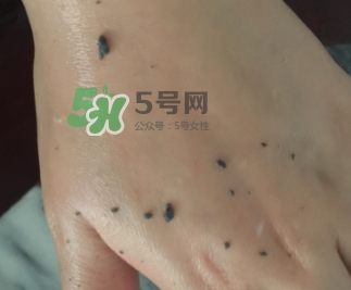 韓后茶蕊去角質(zhì)素怎么用？韓后茶蕊亮滑去角質(zhì)素用法