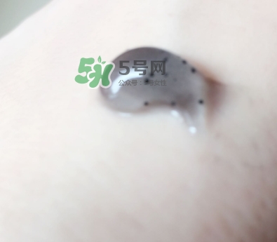 韓后茶蕊亮滑去角質(zhì)素怎么樣？韓后茶蕊亮滑去角質(zhì)素功效