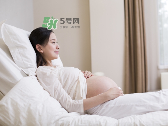 孕晚期要準(zhǔn)備什么東西？孕晚期要做七個(gè)準(zhǔn)備