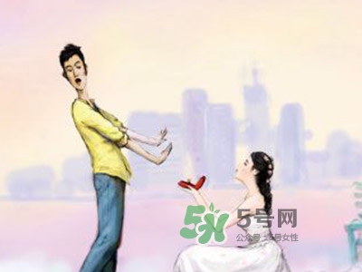 女生怎么撩男生？女生如何追到男神？