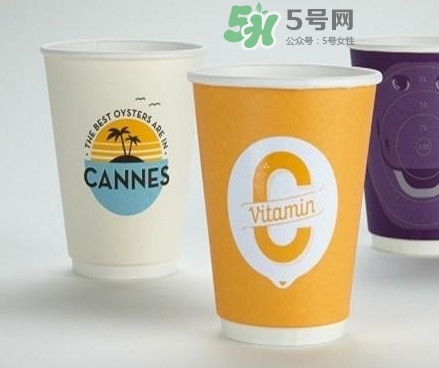 一次性紙杯可以裝開水嗎？能不能用一次性紙杯喝熱水？