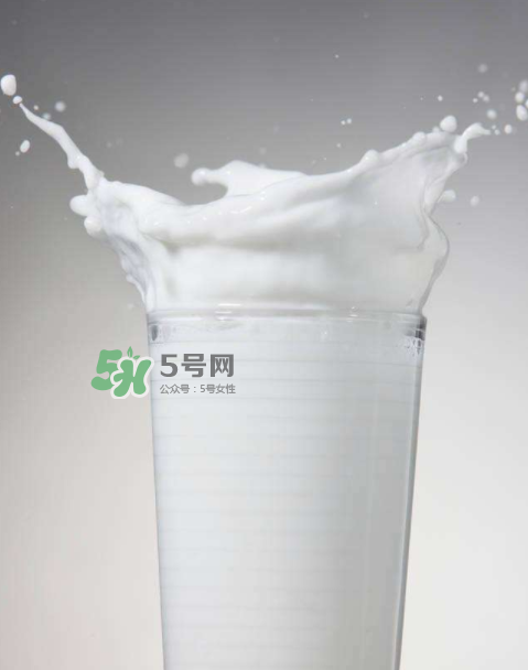 胃病患者適合長(zhǎng)期喝牛奶嗎？胃病喝酸奶還是牛奶？