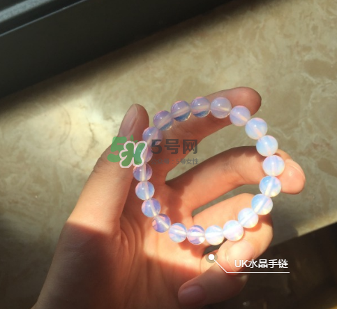 水晶手鏈戴在哪個手上？水晶手鏈需要開光嗎？