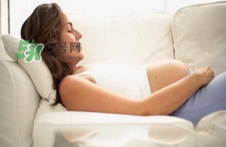 孕婦坐飛機(jī)安檢怎么過(guò)？孕婦坐飛機(jī)需要什么手續(xù)？