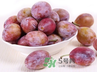 西梅一次多少合適？西梅一天吃幾個(gè)最好