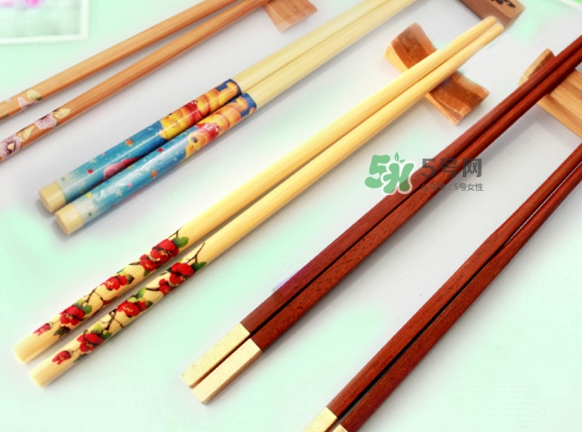 木筷子可以放消毒柜嗎？木筷子和竹筷子哪個(gè)好