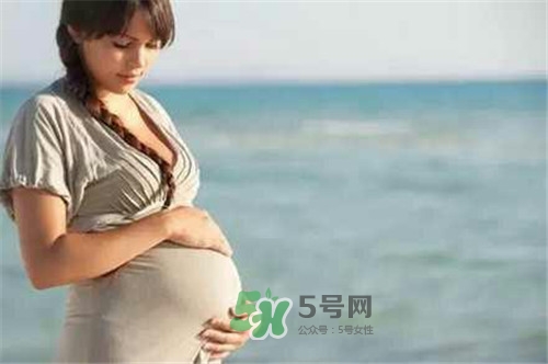 孕晚期還需要補(bǔ)鈣嗎？孕晚期補(bǔ)鈣吃什么好？