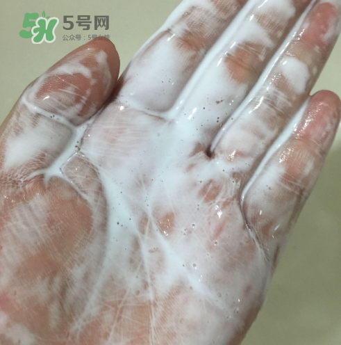 理膚泉潔面啫喱怎么樣？理膚泉潔面啫喱好用嗎？