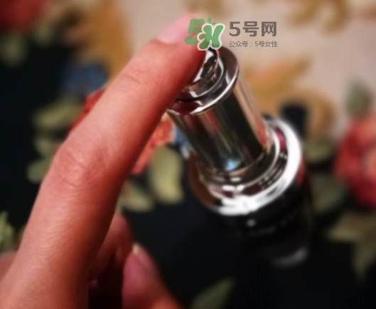 小黑瓶和紅腰子哪個好？小黑瓶和紅腰子哪個先用