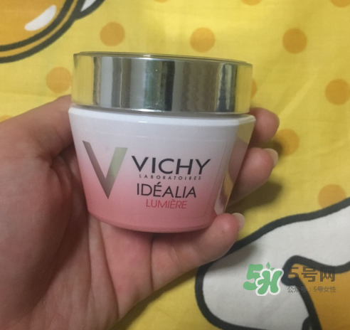 薇姿水光煥白乳霜怎么樣？薇姿水光煥白乳霜好用嗎？