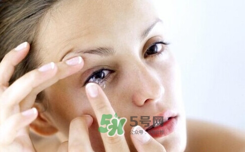 配個(gè)隱形眼鏡多少錢？隱形眼鏡日拋多少錢