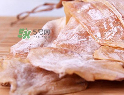 魷魚干可以煲湯嗎？魷魚干可以燉湯嗎