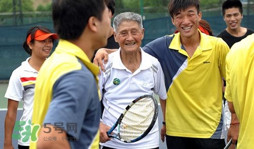 為什么癌癥發(fā)現(xiàn)就是晚期？癌癥晚期能活多久一般？