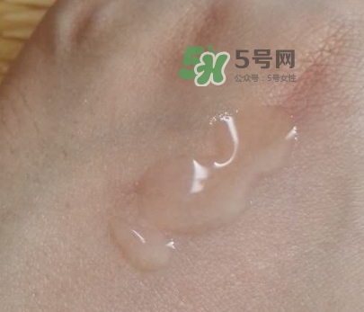悅木之源菌菇水是爽膚水嗎？悅木之源菌菇水是精華嗎