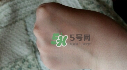 悅木之源菌菇水和健康水哪個好？菌菇水和健康水對比