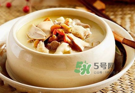 松茸煲排骨怎么做？松茸燉排骨有什么功效