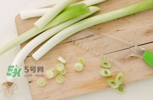 大蔥是堿性食物嗎？大蔥是酸性還是堿性？