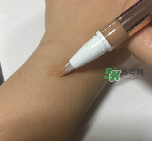 歐萊雅遮瑕筆怎么用？歐萊雅遮瑕筆使用方法