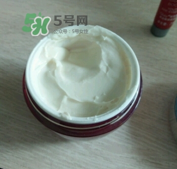 olay玉蘭油大紅瓶一套多少錢？olay大紅瓶專柜多少錢
