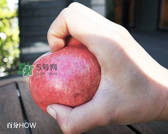 石榴怎么剝方便？怎么快速剝石榴？