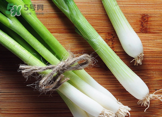 大蔥是怎么種出來(lái)的？大蔥是發(fā)物嗎