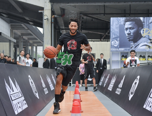 2017羅斯中國行上腳穿的球鞋是什么牌子_哪個型號？