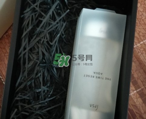 ipsa流金水是玻璃瓶嗎？流金水是塑料的嗎