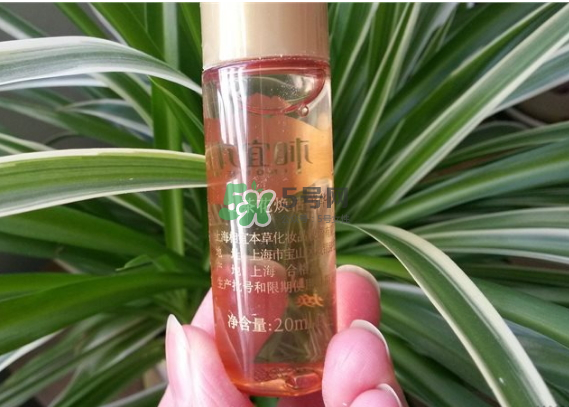 相宜本草山茶花系列怎么樣？相宜本草山茶花系列適合什么年齡？