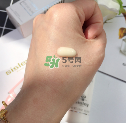 希思黎美白精華好用嗎？希思黎美白精華怎么樣？