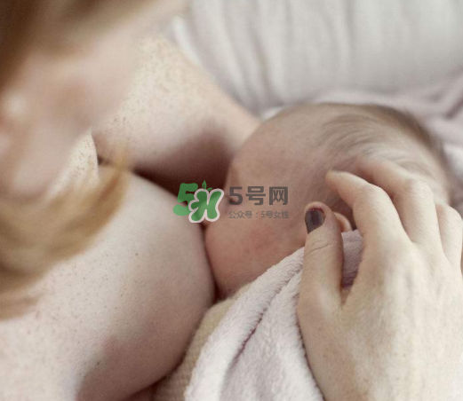 母乳喂養(yǎng)會積食嗎？純母乳喂養(yǎng)的寶寶會積食嗎？