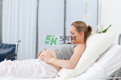 孕婦左側(cè)臥睡不著怎么辦？孕期左側(cè)睡不舒服怎么辦？
