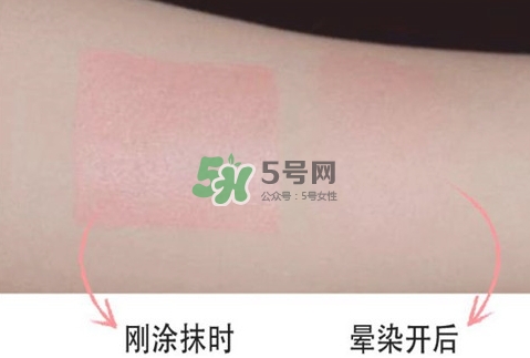 美寶蓮微醺氣色感應(yīng)腮紅棒怎么樣？美寶蓮腮紅棒怎么用