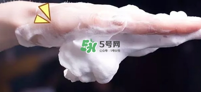 資深堂UNO男士洗面奶怎么樣？資生堂男士洗面奶成分