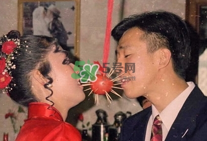 古代鬧洞房都是怎么鬧的？鬧洞房的習(xí)俗是怎么來的？