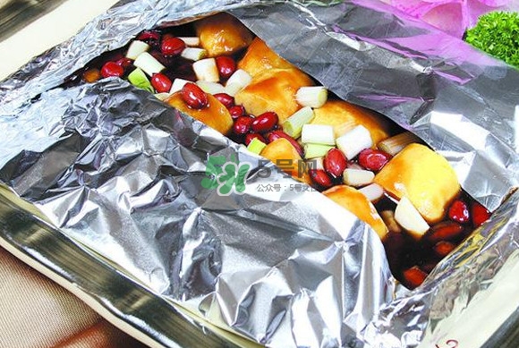 錫箔紙用哪一面？錫箔紙有正反面嗎