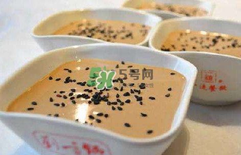 芝麻醬和花生醬哪個(gè)好？芝麻醬和花生醬的區(qū)別