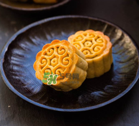 月餅轉(zhuǎn)化糖漿可以用蜂蜜代替嗎？月餅轉(zhuǎn)化糖漿可以用什么代替？