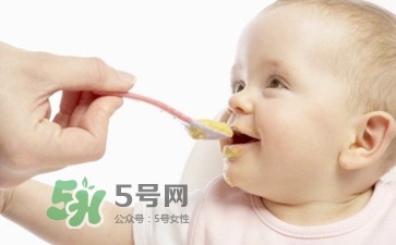 一歲后的寶寶如何喂養(yǎng)？寶寶喝牛奶好嗎？