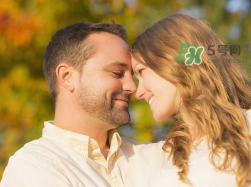 婚外情離婚財(cái)產(chǎn)如何分配？婚外情離婚賠償