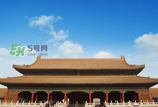 十月份去北京穿什么？10月份去北京穿什么衣服