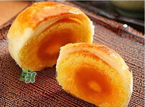 蛋黃酥烤多長(zhǎng)時(shí)間最好？蛋黃酥烤多久？