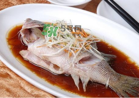 黑魚可以清蒸嗎？黑魚蒸多久？