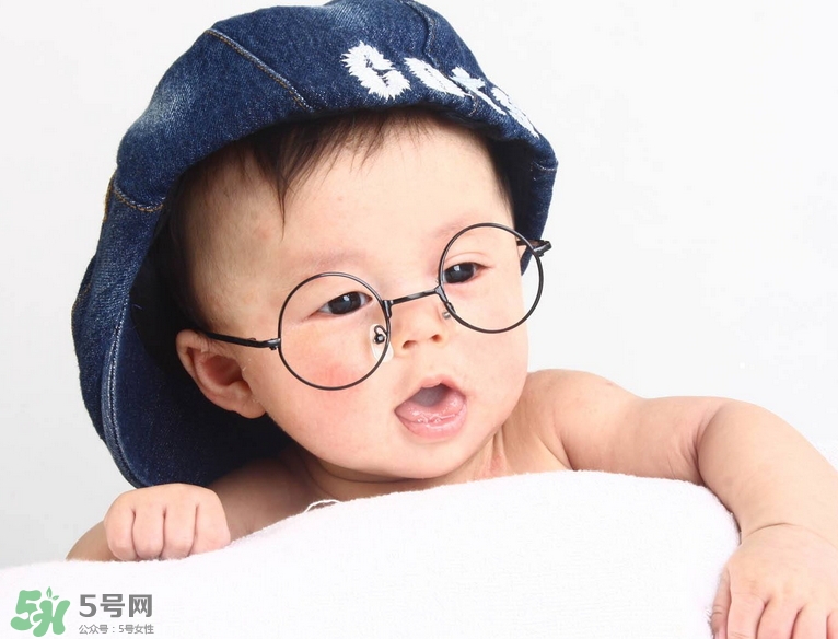 寶寶的性別差異什么時(shí)候形成？寶寶的性別差異是與生俱來的嗎？