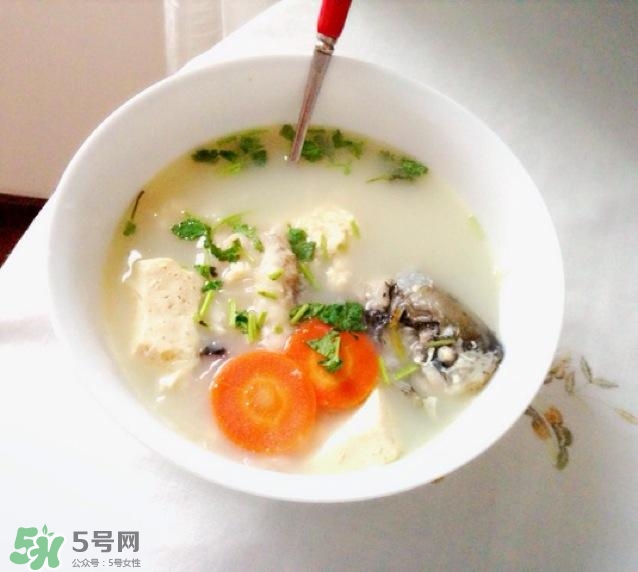 鯽魚湯怎么去腥味？鯽魚湯熬多長(zhǎng)時(shí)間最好？