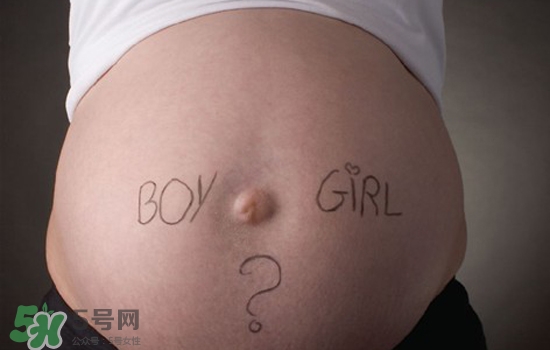 妊娠紋在左邊生男或女？怎么從妊娠紋看男女？