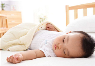 怎么樣培養(yǎng)寶寶自己入睡？怎么樣培養(yǎng)寶寶整夜睡覺？