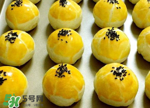蛋黃酥可以放冰箱嗎？蛋黃酥放冰箱好吃嗎？